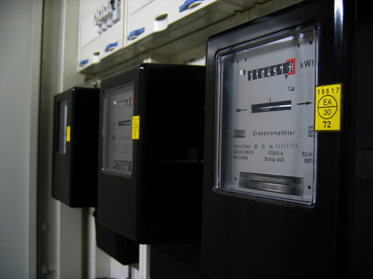 electricity-meter-96863_1280